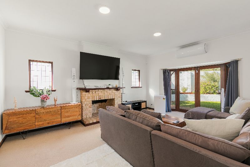 8a1572d0-799d-46a4-a1a8-3d862df67a1b