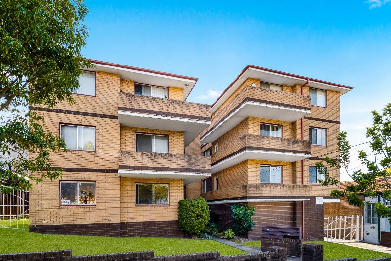 5dd35360-8c1d-420d-be20-c34866a1b054