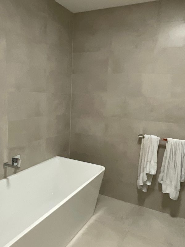 c039eb10-a1b2-4f40-8f06-e1816db12cd3