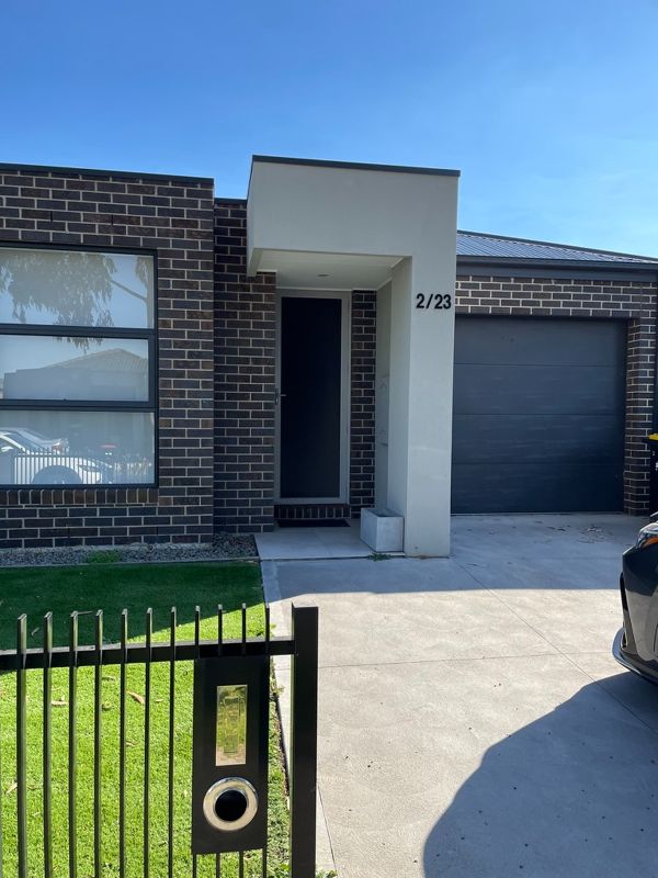 f1ee7d61-8d72-4d9e-8e7f-44633be87236